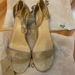Dobolin shoes new size 40/12 fits like 10 or 91/2